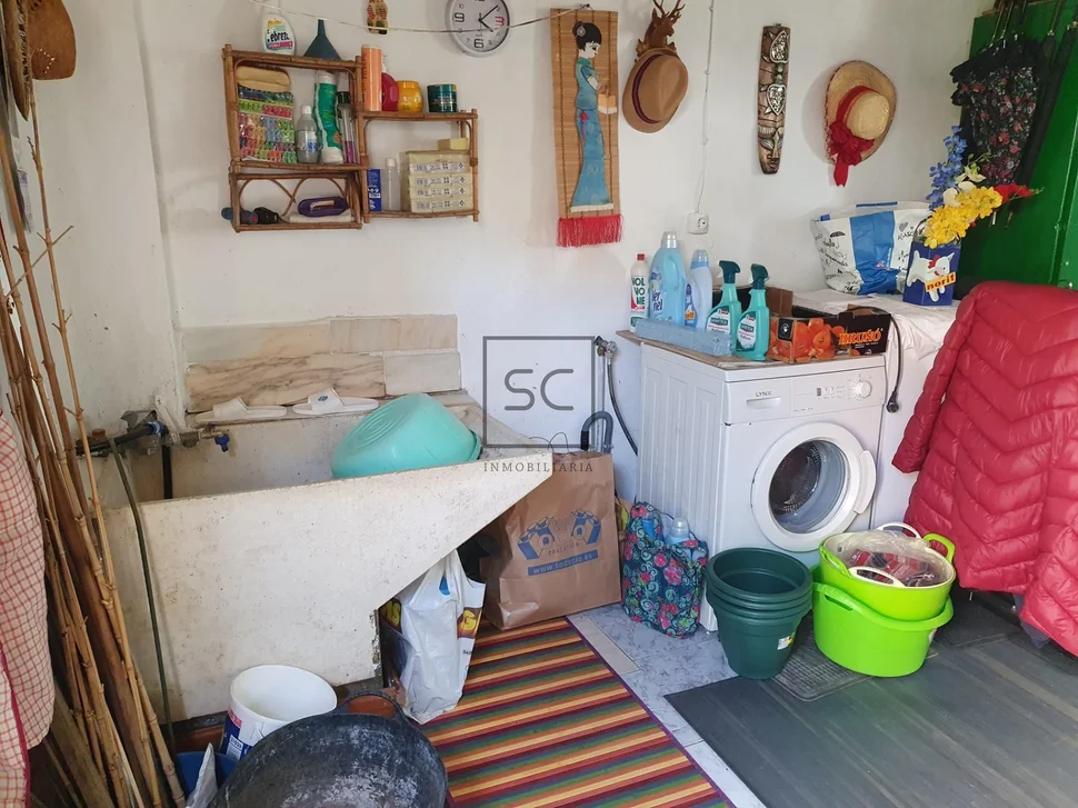 Casa con finca y garaje