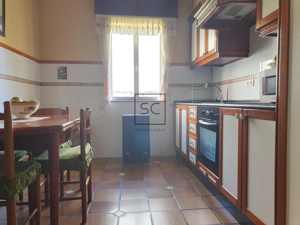 Casa con finca y garaje