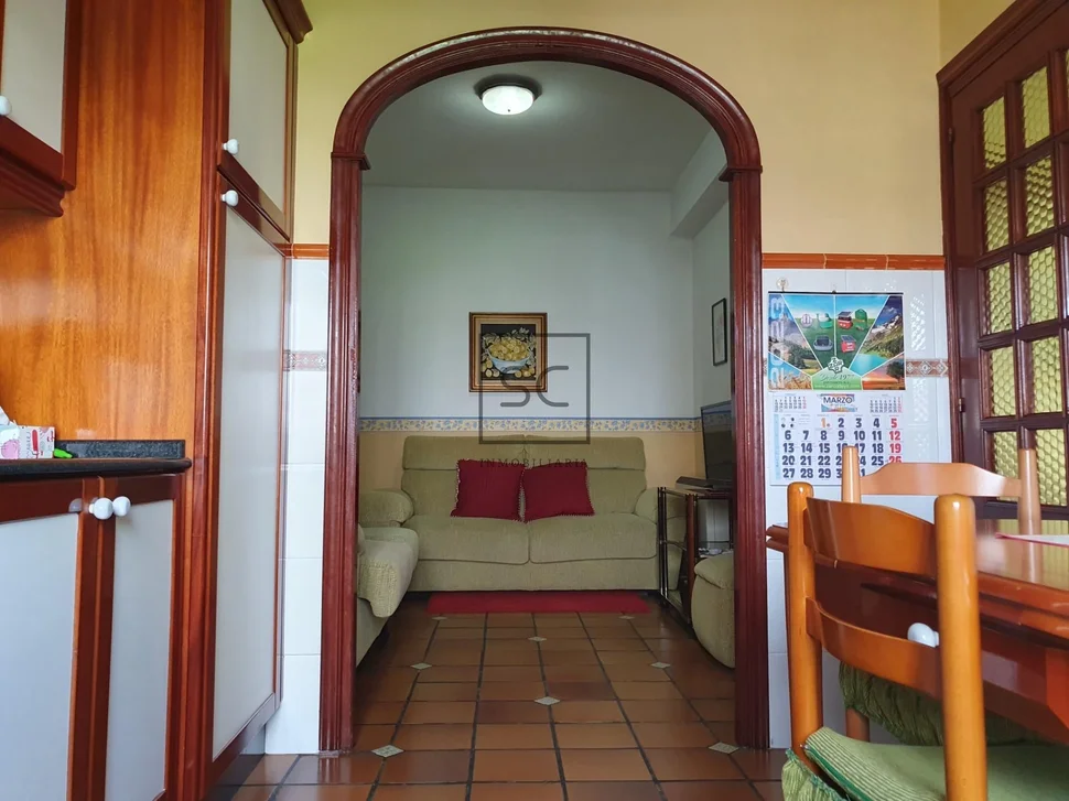 Casa con finca y garaje