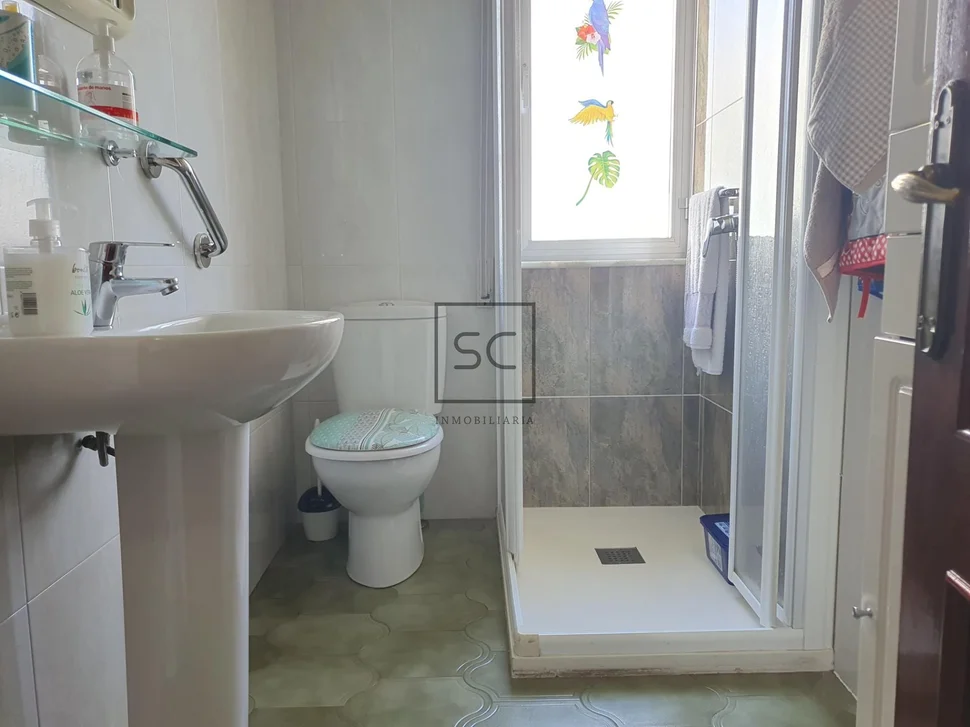 Casa con finca y garaje