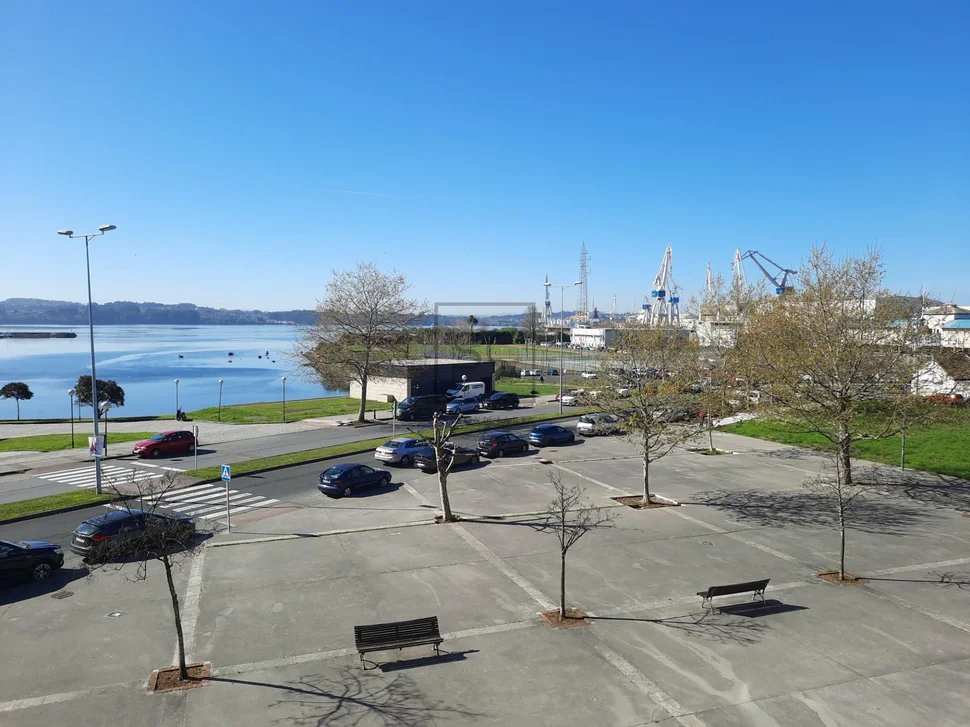 Amplio piso con ascensor y garaje