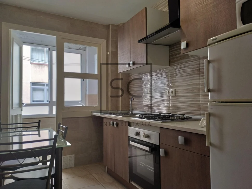 Piso exterior con ascensor en coruña