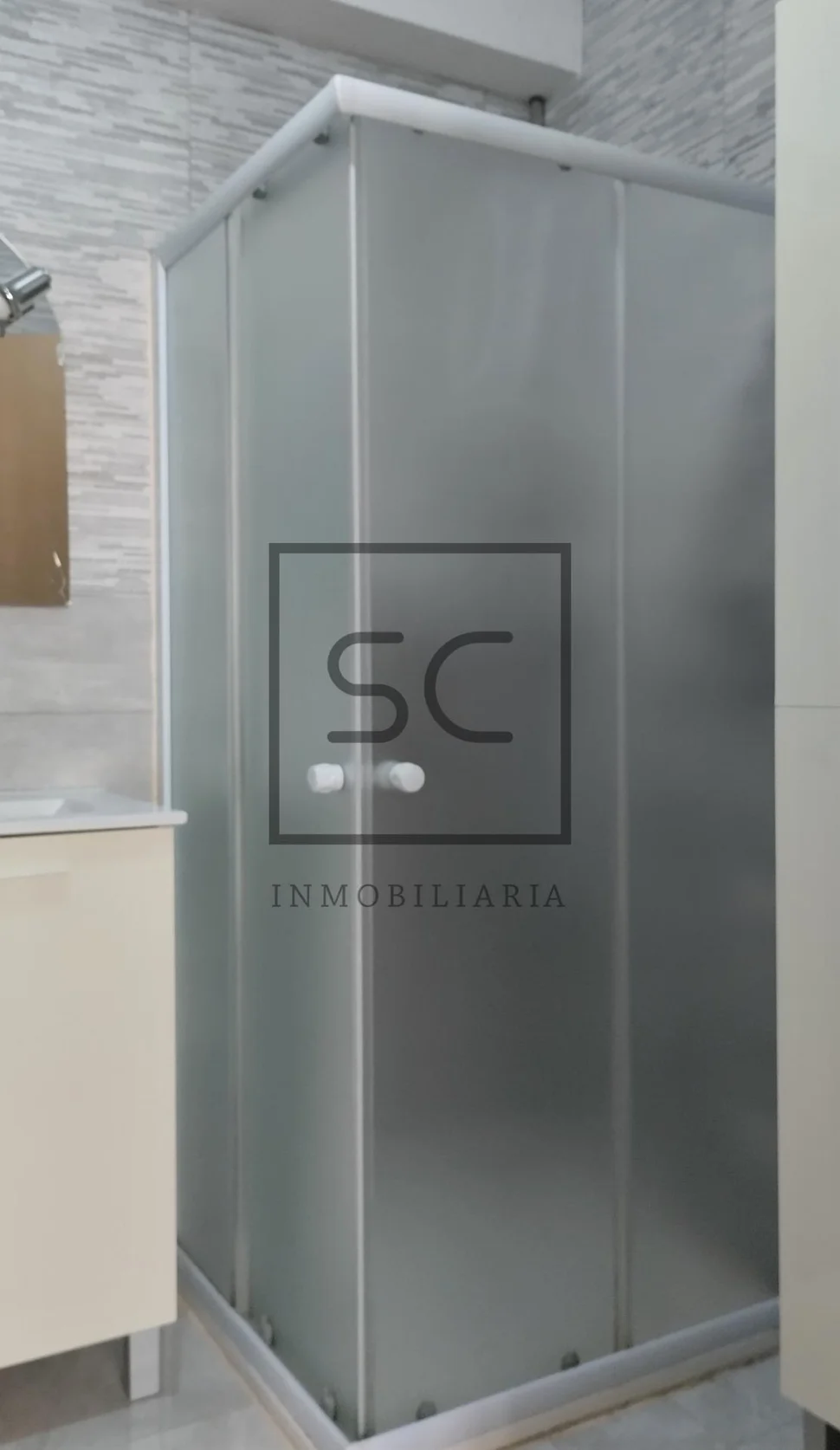 Piso exterior con ascensor en coruña