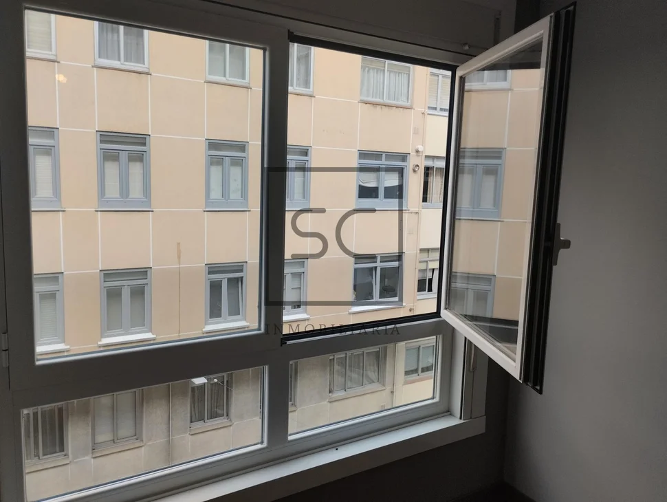 Piso exterior con ascensor en coruña