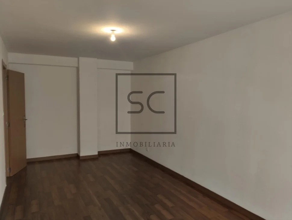 Piso exterior con ascensor en coruña