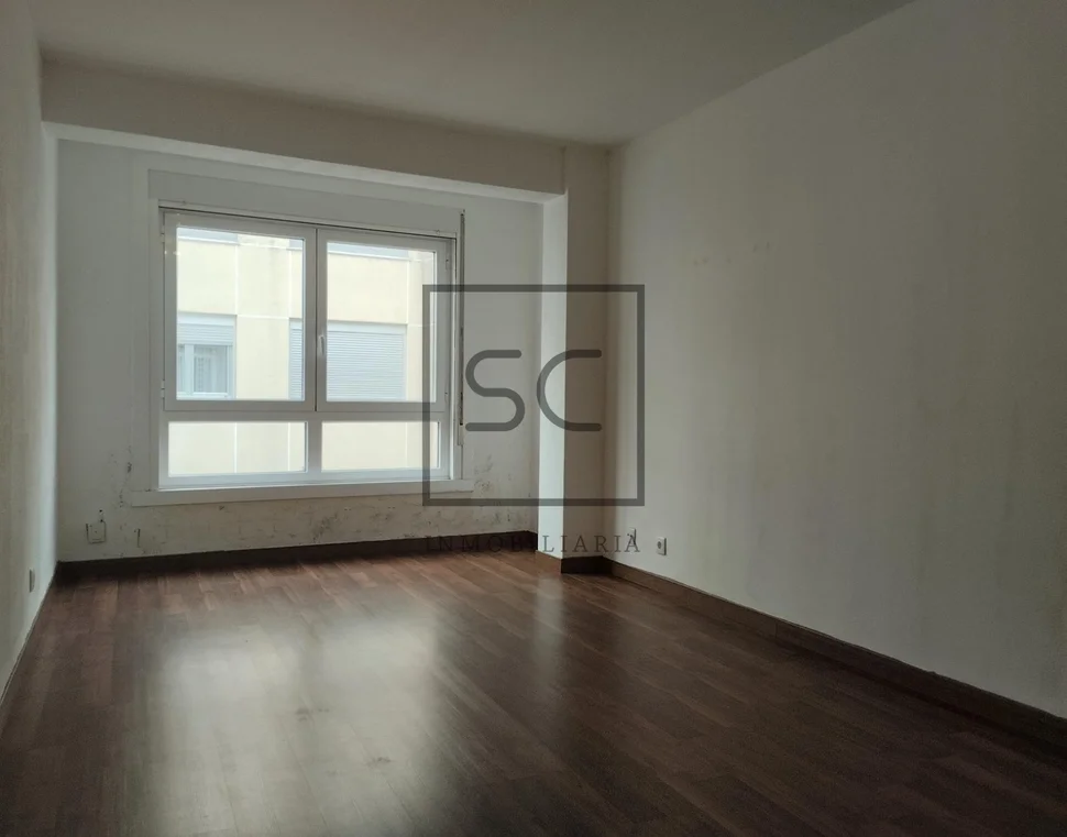 Piso exterior con ascensor en coruña