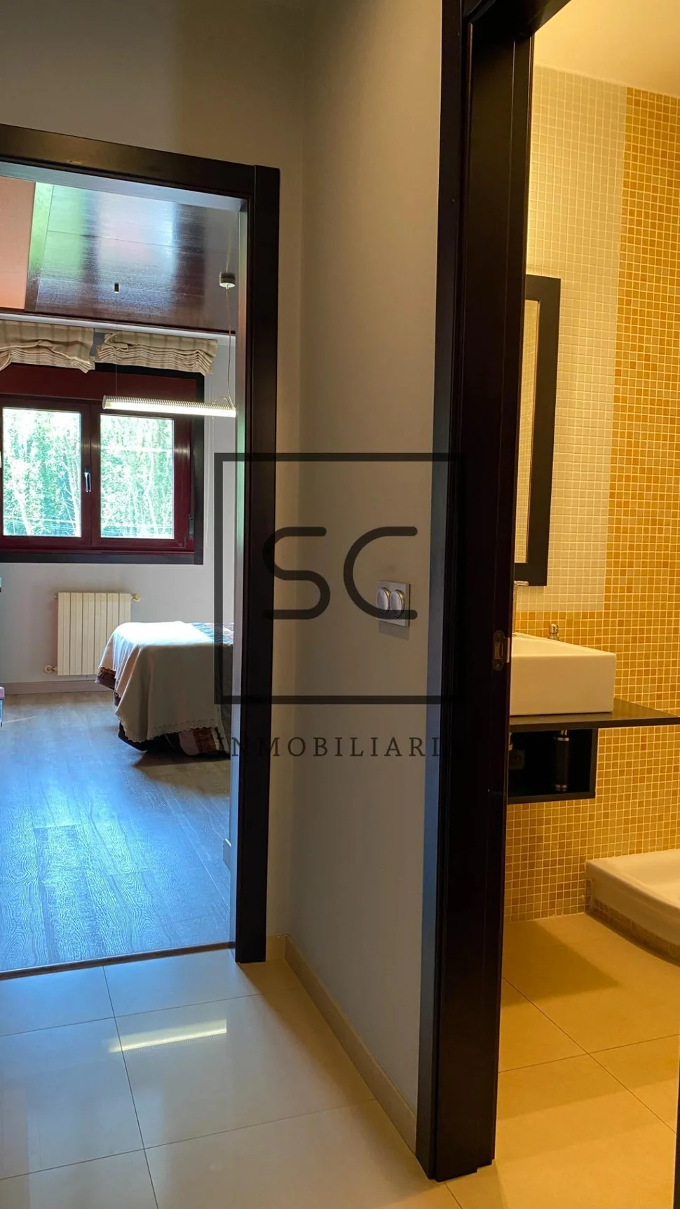 La perfecta combinación de naturaleza y comodidad en este adosado de iñás, oleiros