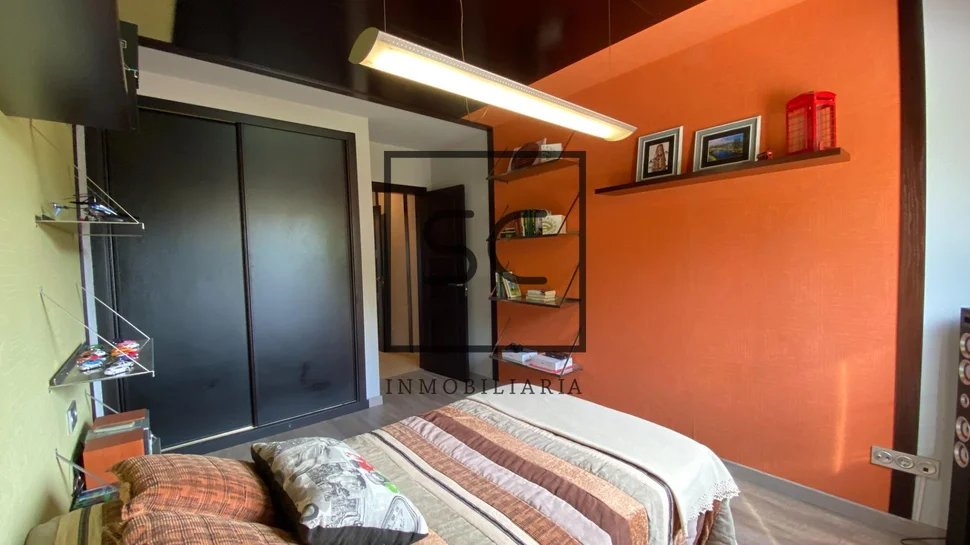 La perfecta combinación de naturaleza y comodidad en este adosado de iñás, oleiros