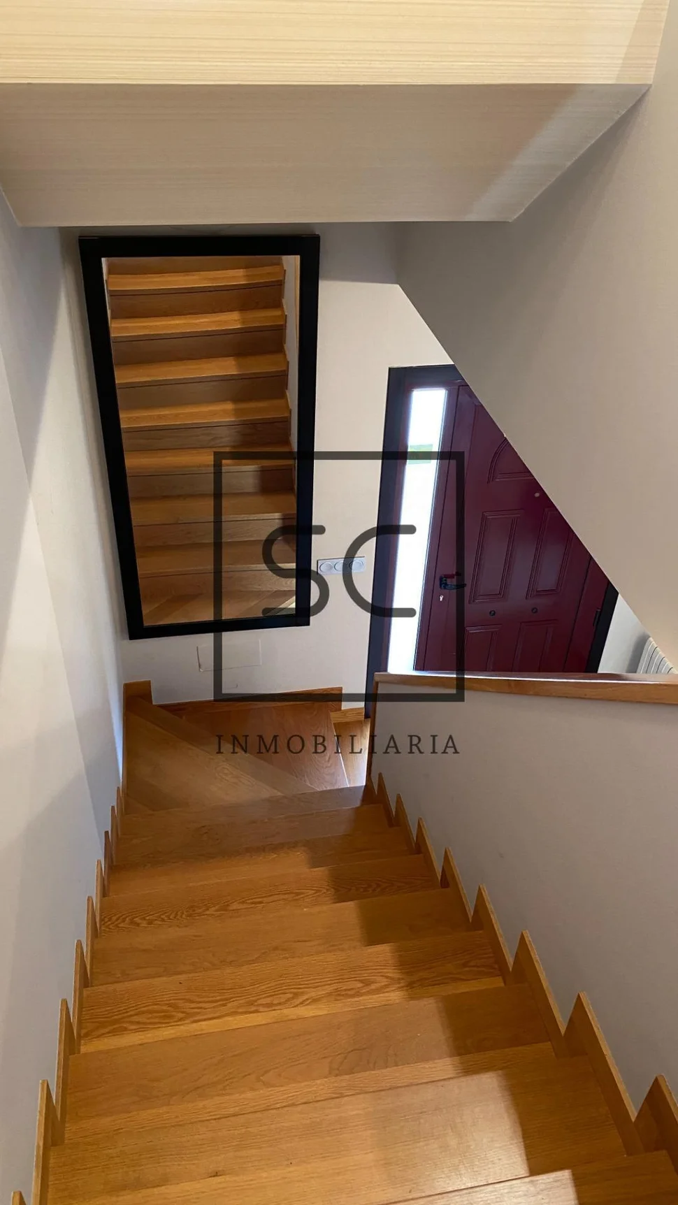 La perfecta combinación de naturaleza y comodidad en este adosado de iñás, oleiros