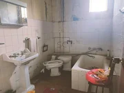 Terreno edificable con casa para reformar