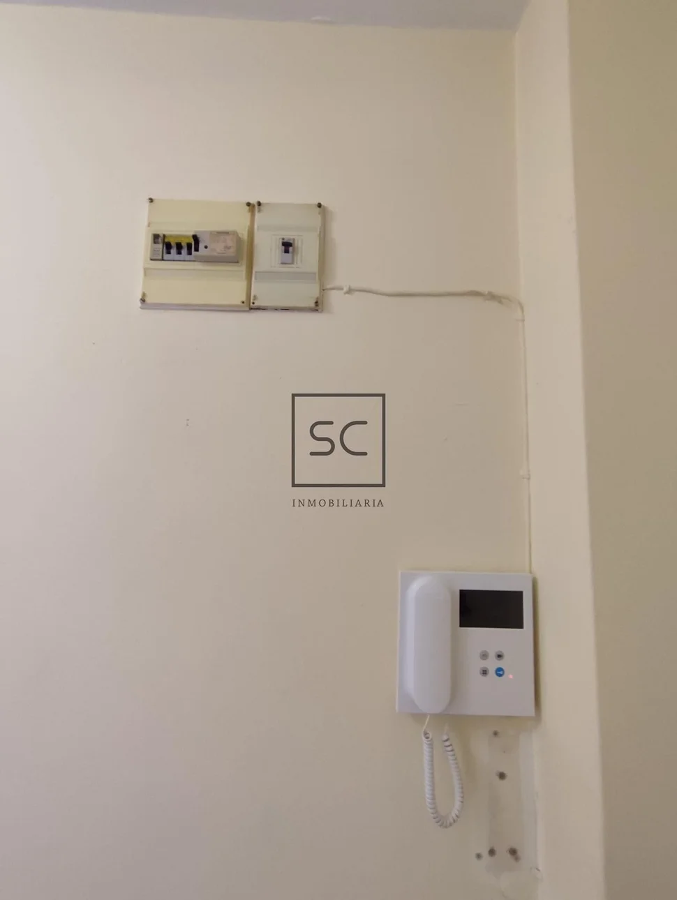 Bonito piso con garaje rotativo