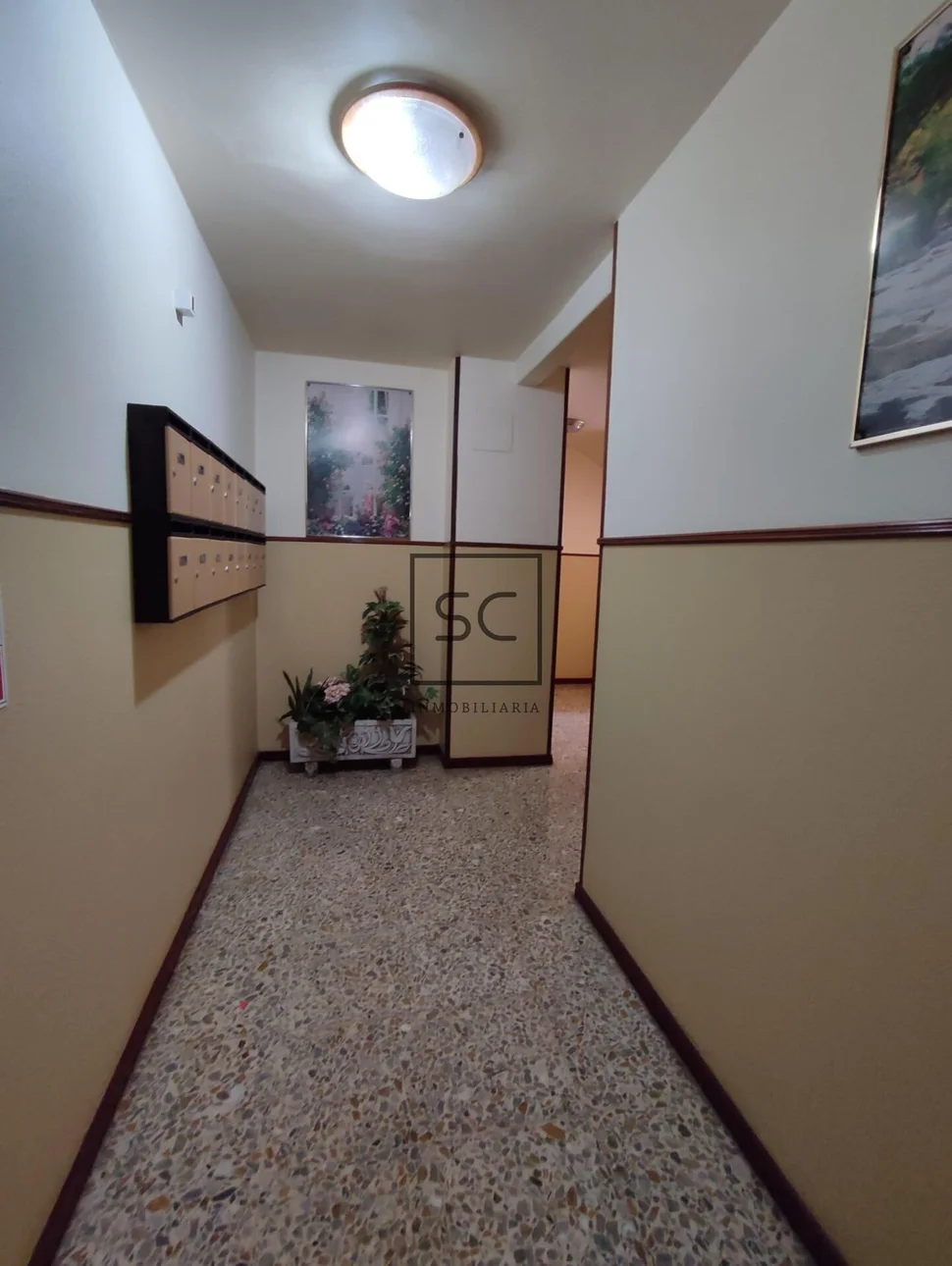 Bonito piso con garaje rotativo