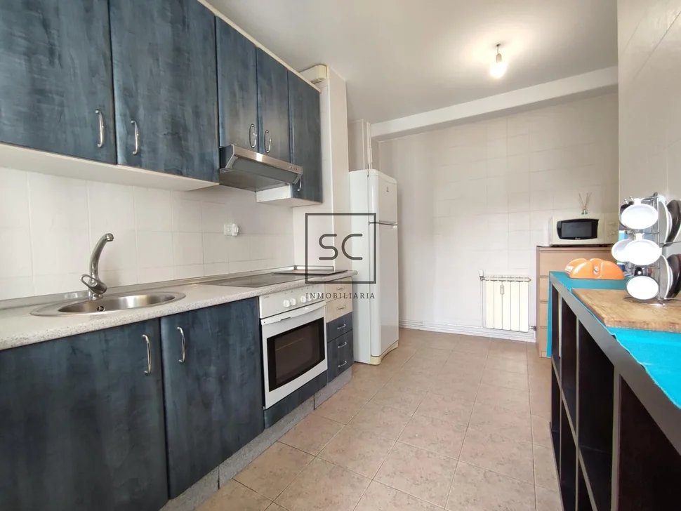 Bonito piso con garaje rotativo