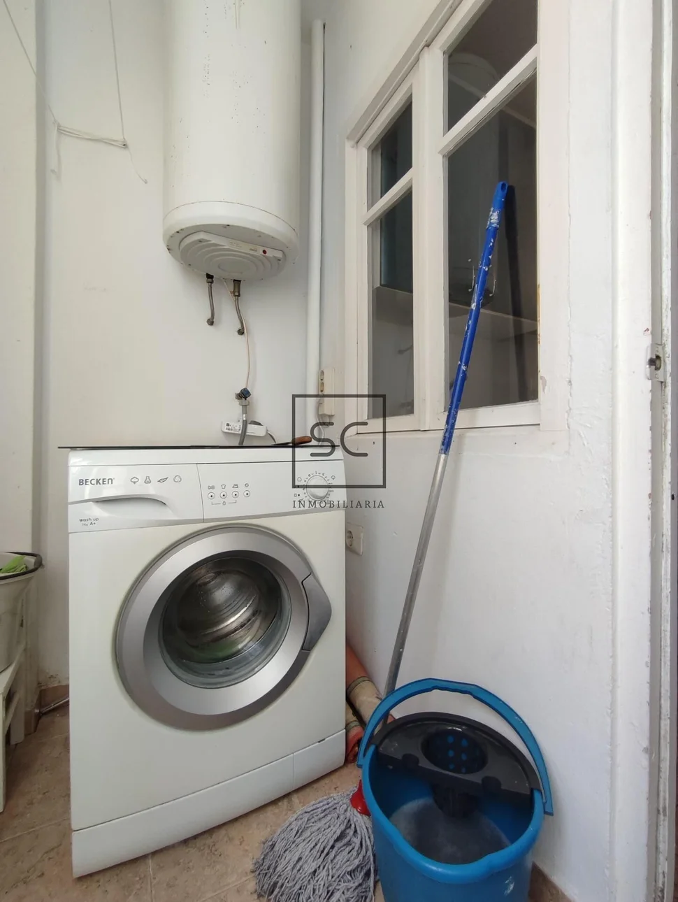 Bonito piso con garaje rotativo