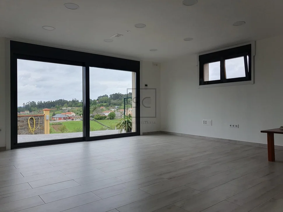 Chalet con bodega y vistas a la ría