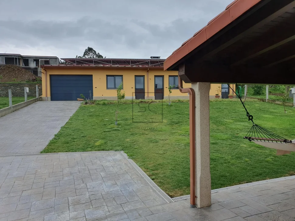 Chalet con bodega y vistas a la ría