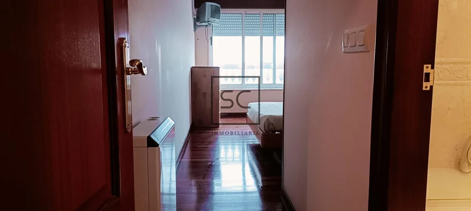 Luminoso piso con 3 habitaciones