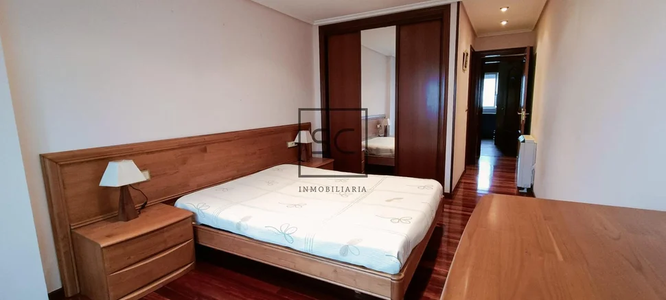 Luminoso piso con 3 habitaciones