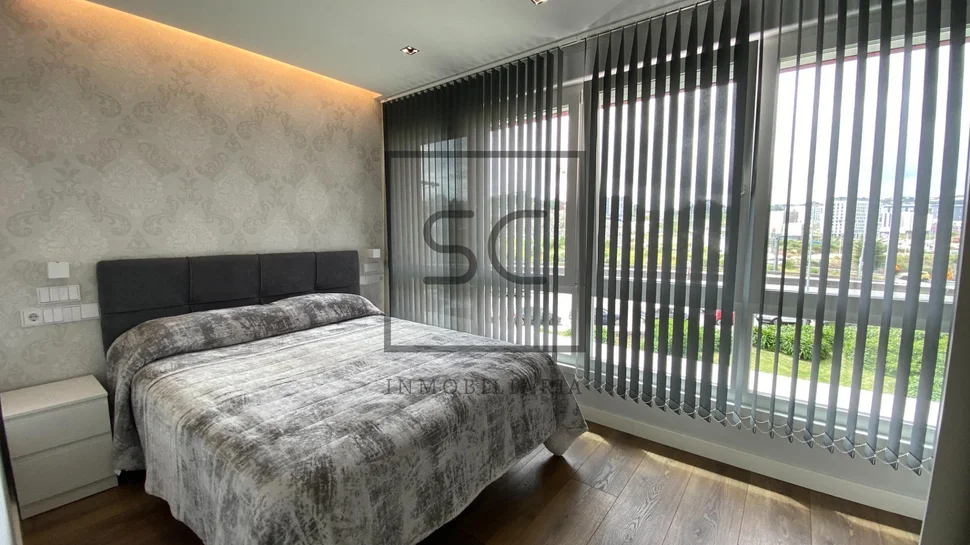 Piso luminoso recién reformado totalmente equipado y amueblado listo para entrar a vivir