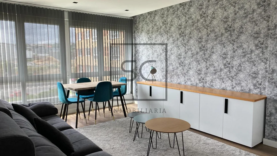 Piso luminoso recién reformado totalmente equipado y amueblado listo para entrar a vivir