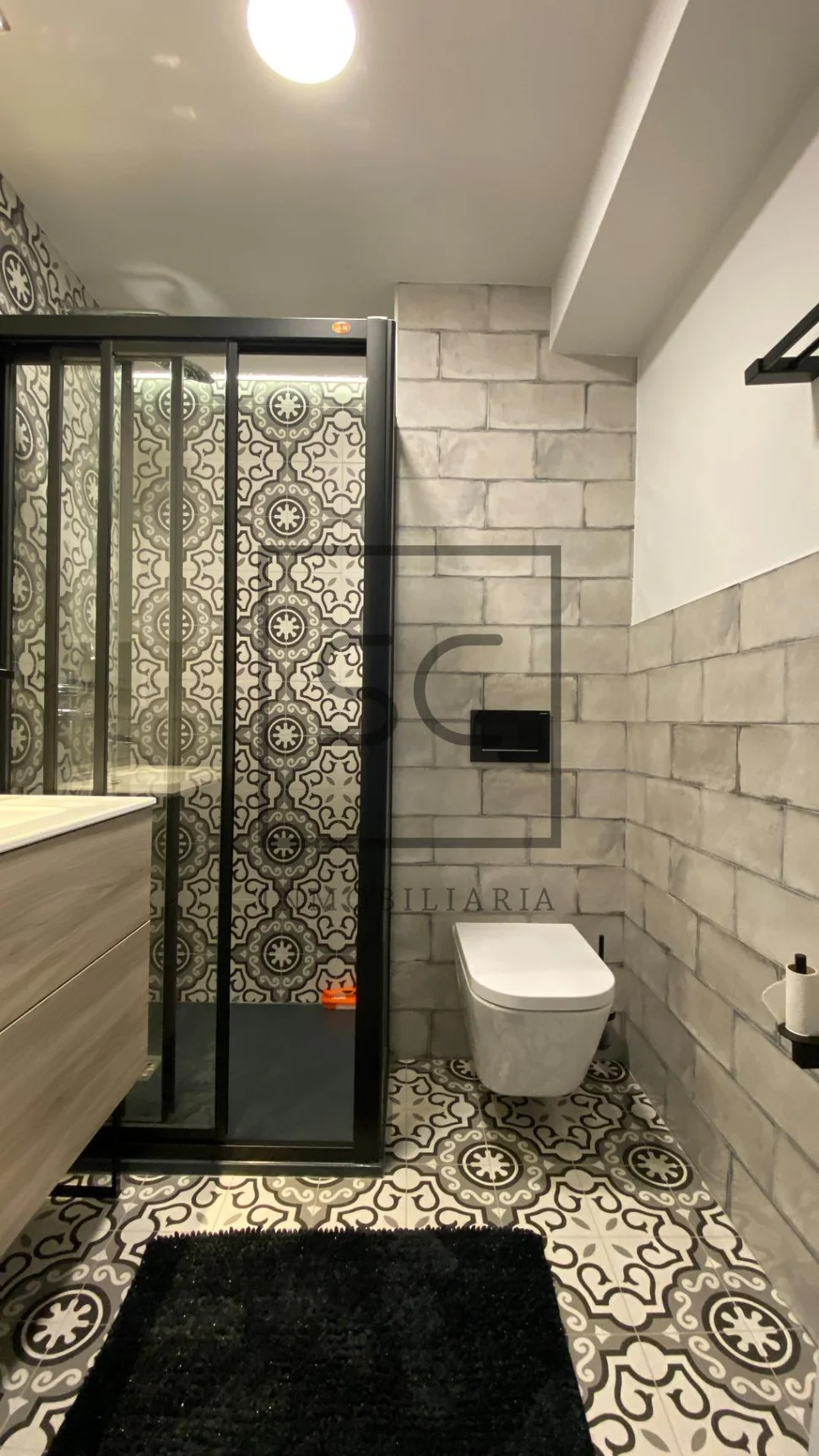 Piso luminoso recién reformado totalmente equipado y amueblado listo para entrar a vivir