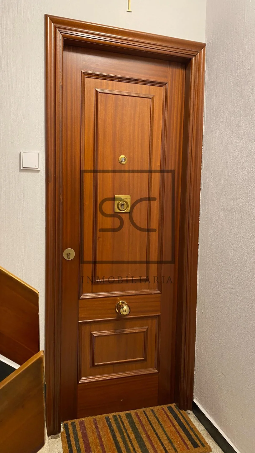 Piso luminoso recién reformado totalmente equipado y amueblado listo para entrar a vivir