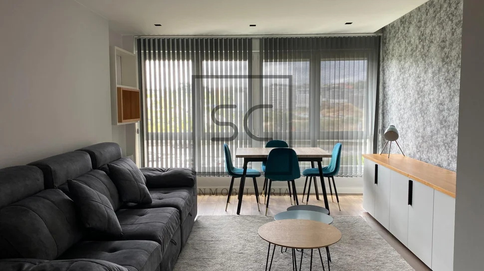 Piso luminoso recién reformado totalmente equipado y amueblado listo para entrar a vivir