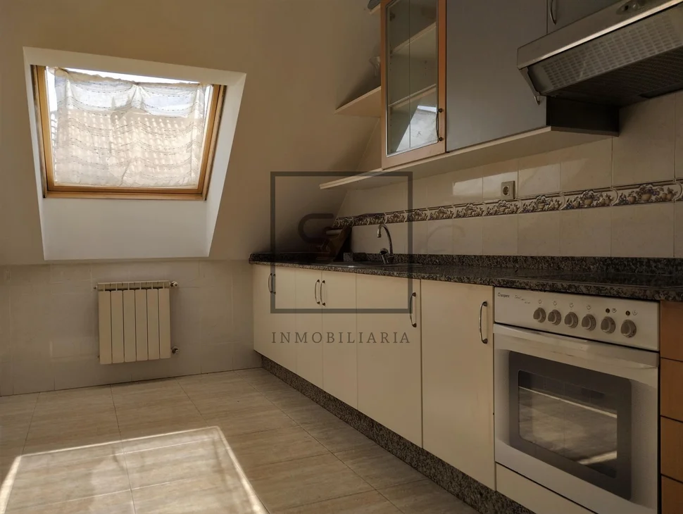 Luminoso ático con terraza