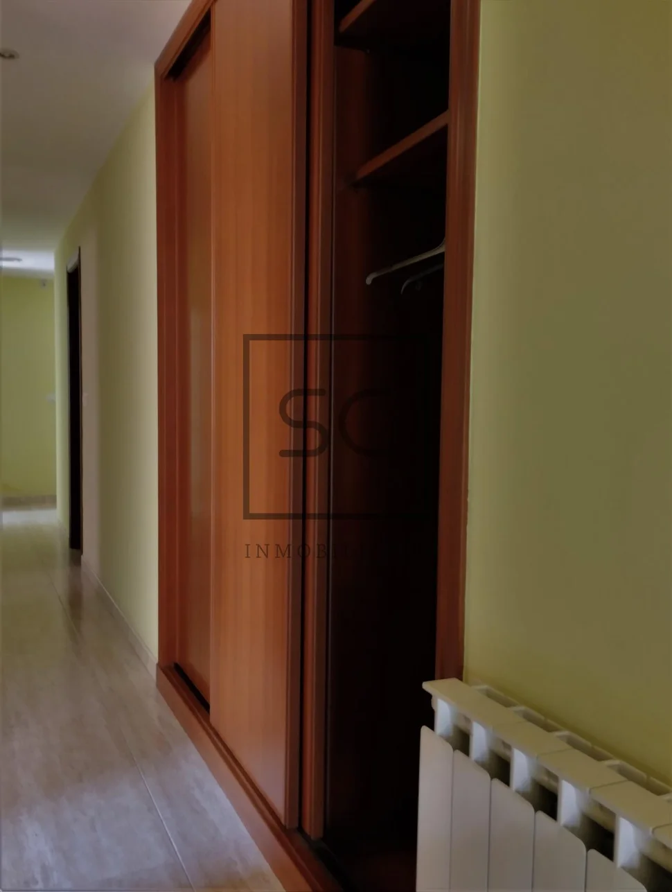 Luminoso ático con terraza