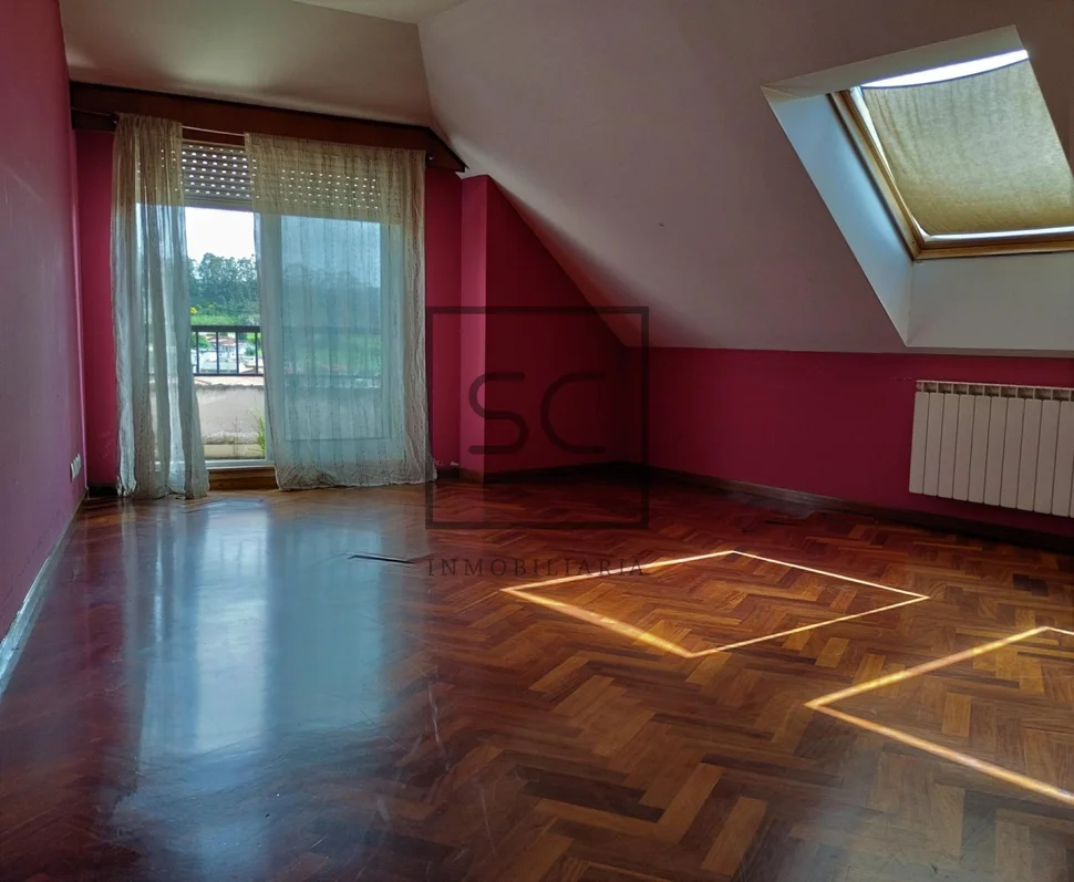 Luminoso ático con terraza