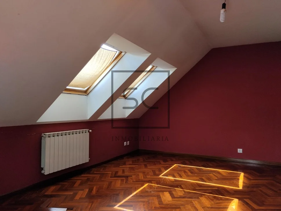 Luminoso ático con terraza