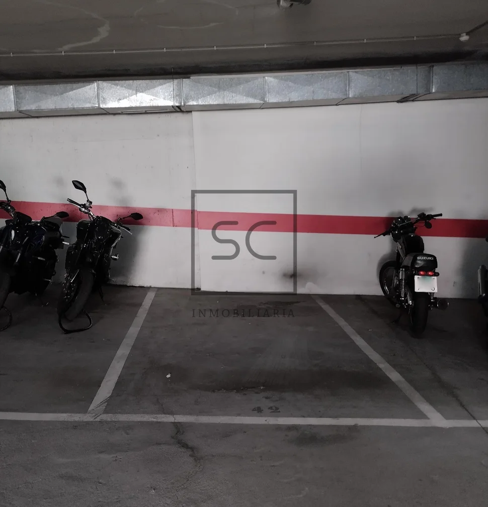 Luminoso ático con terraza