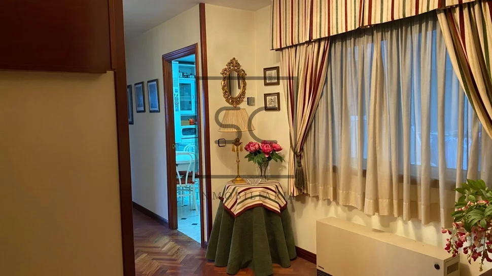 Fantástico piso con 2 plazas de garaje en cuatro caminos