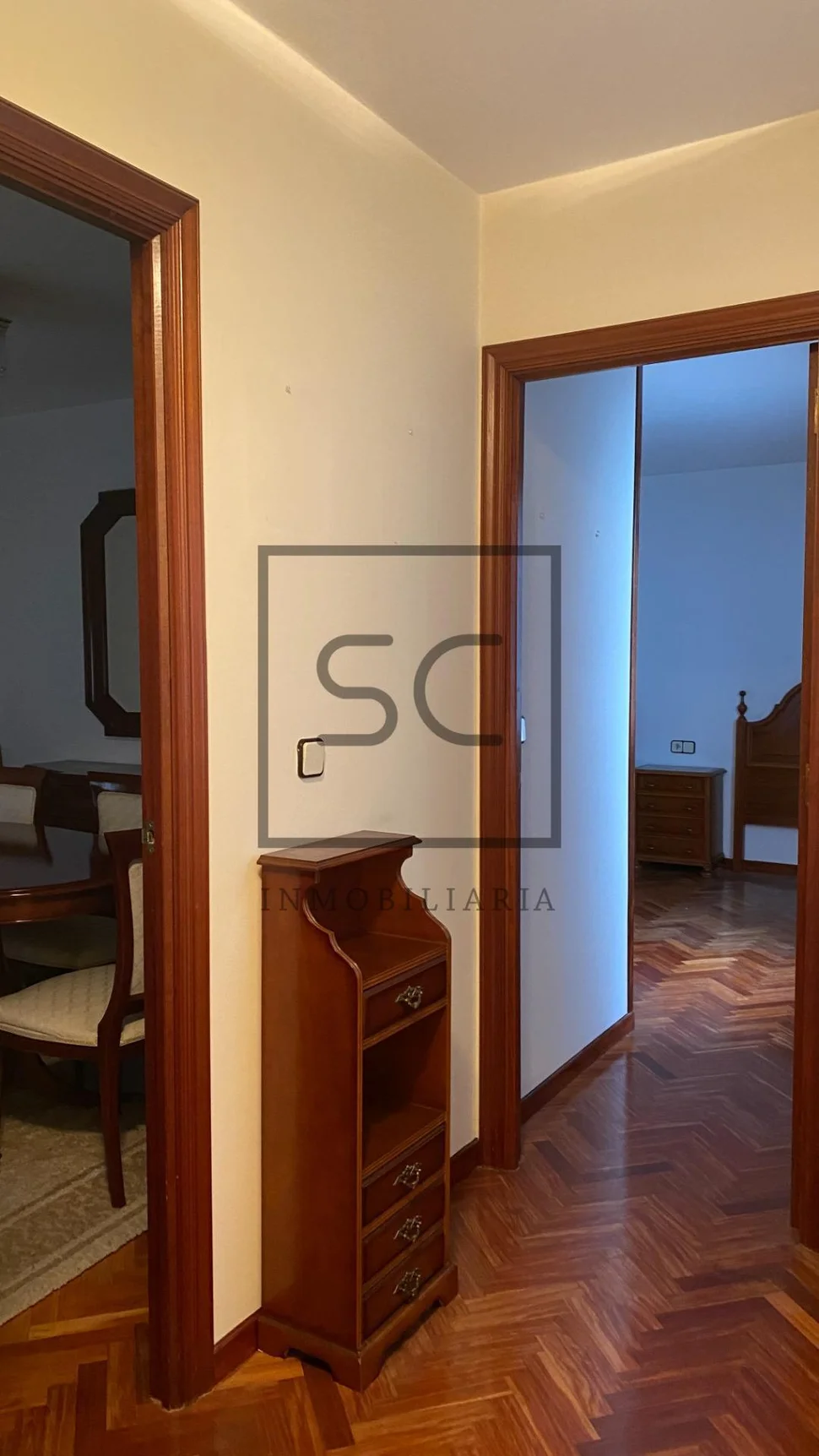 Fantástico piso con 2 plazas de garaje en cuatro caminos