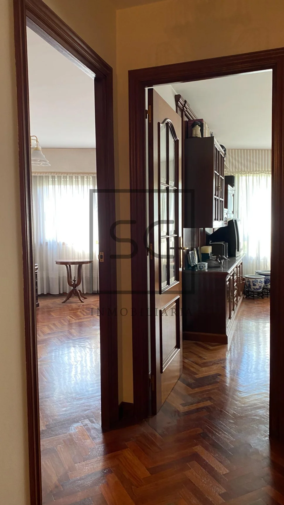 Fantástico piso con 2 plazas de garaje en cuatro caminos