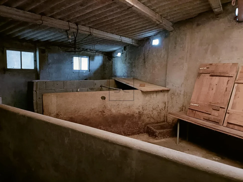 Casa en sedes con bodega y terreno en sedes, narón
