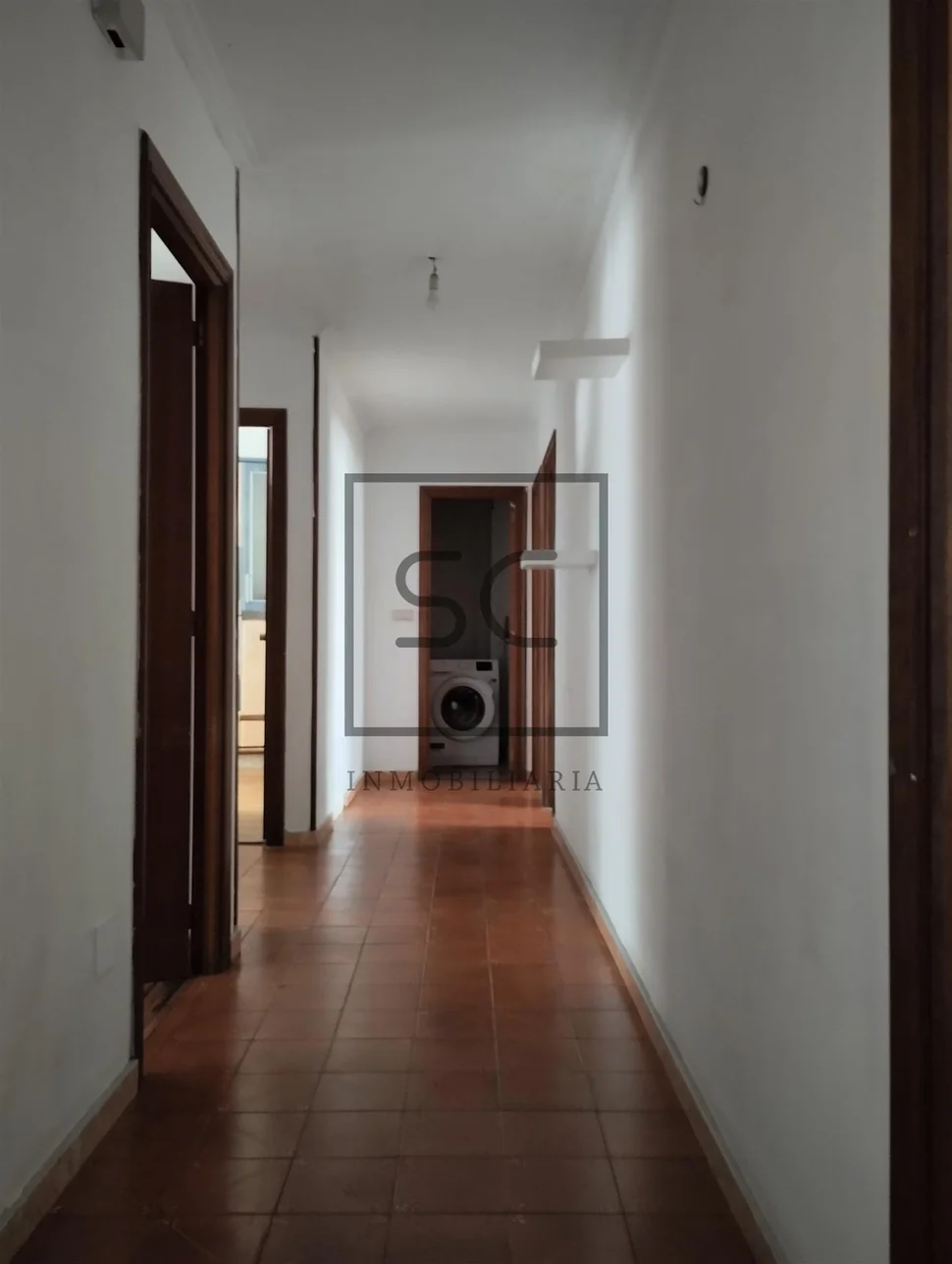 Piso amplio con ascensor, garaje y trastero en milladoiro, ames