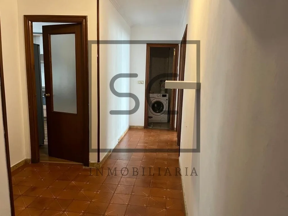 Piso amplio con ascensor, garaje y trastero en milladoiro, ames