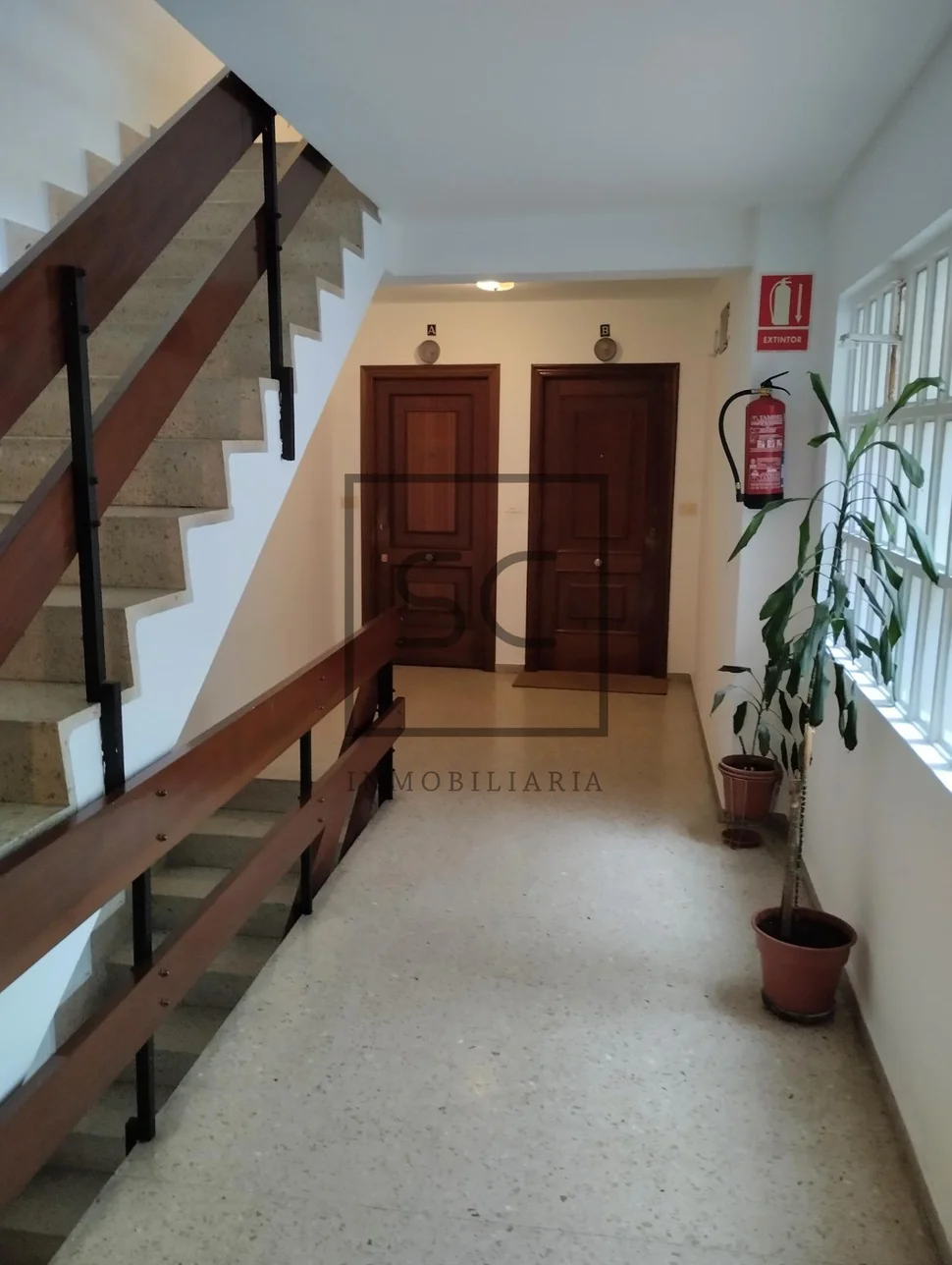 Piso amplio con ascensor, garaje y trastero en milladoiro, ames