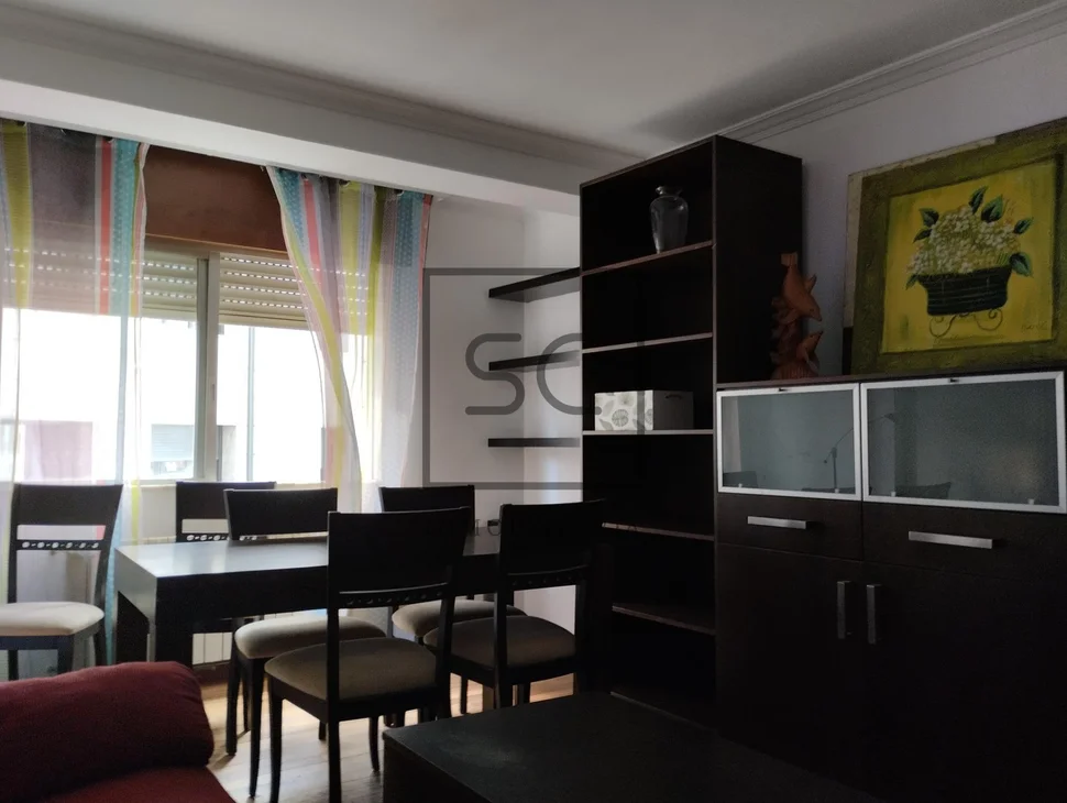 Piso amplio con ascensor, garaje y trastero en milladoiro, ames