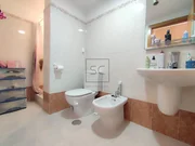 Amplio piso con terraza cubierta en jubia, narón