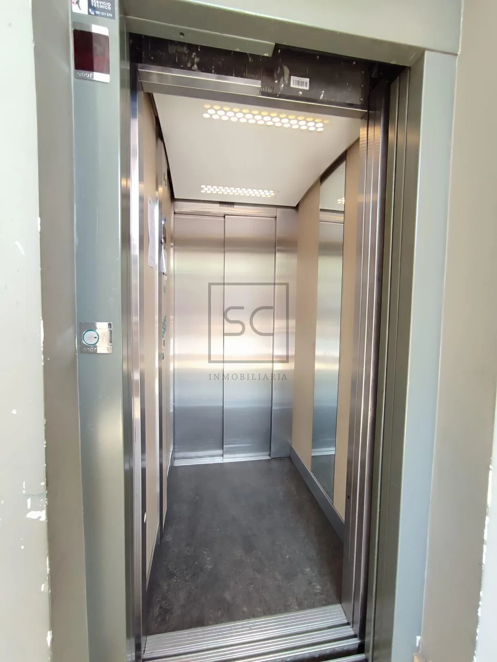 Amplio piso con terraza cubierta en jubia, narón