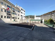 Amplio piso con terraza cubierta en jubia, narón