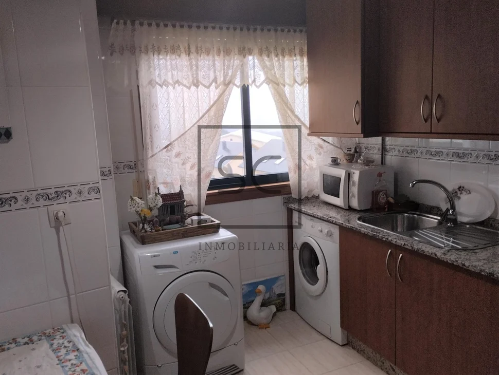 Ático con ascensor y garaje en guísamo, bergondo