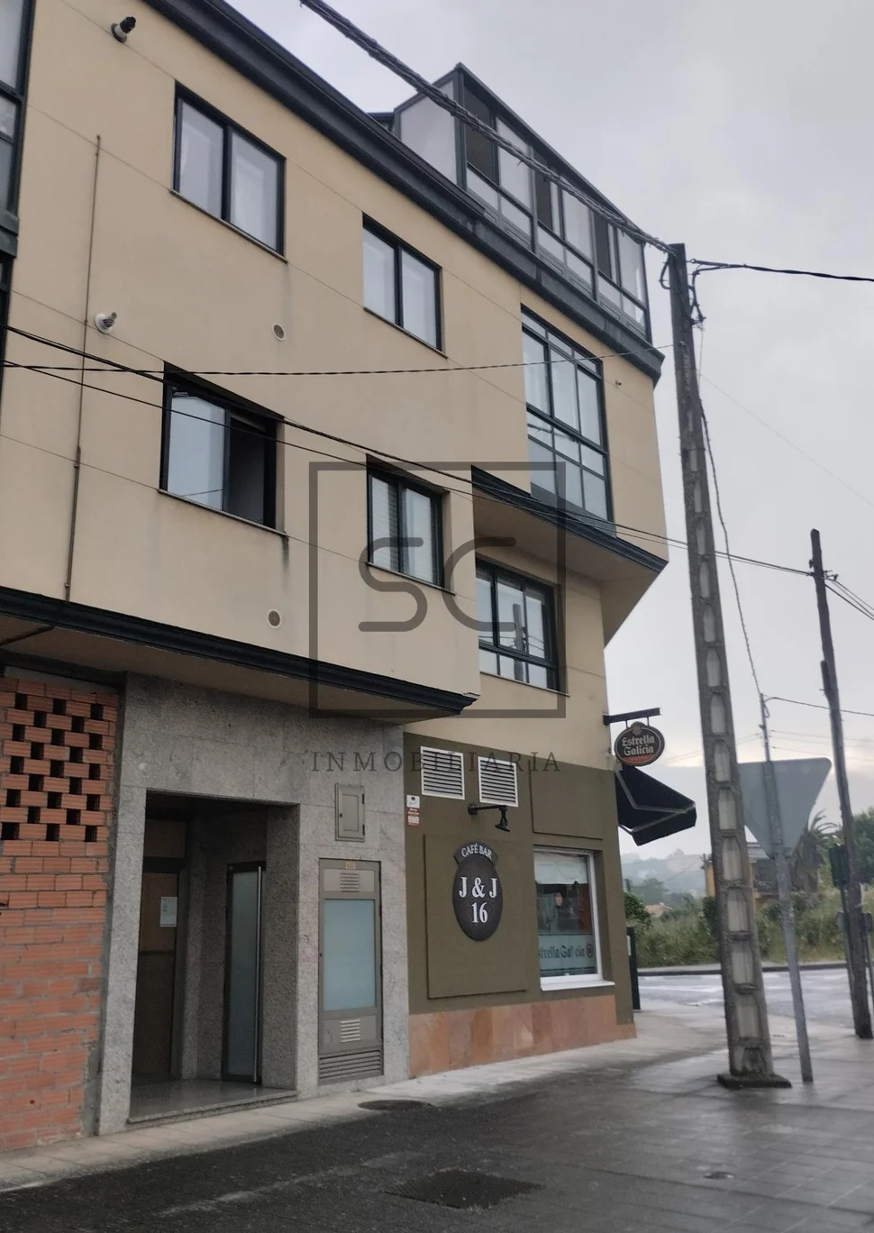 Ático con ascensor y garaje en guísamo, bergondo