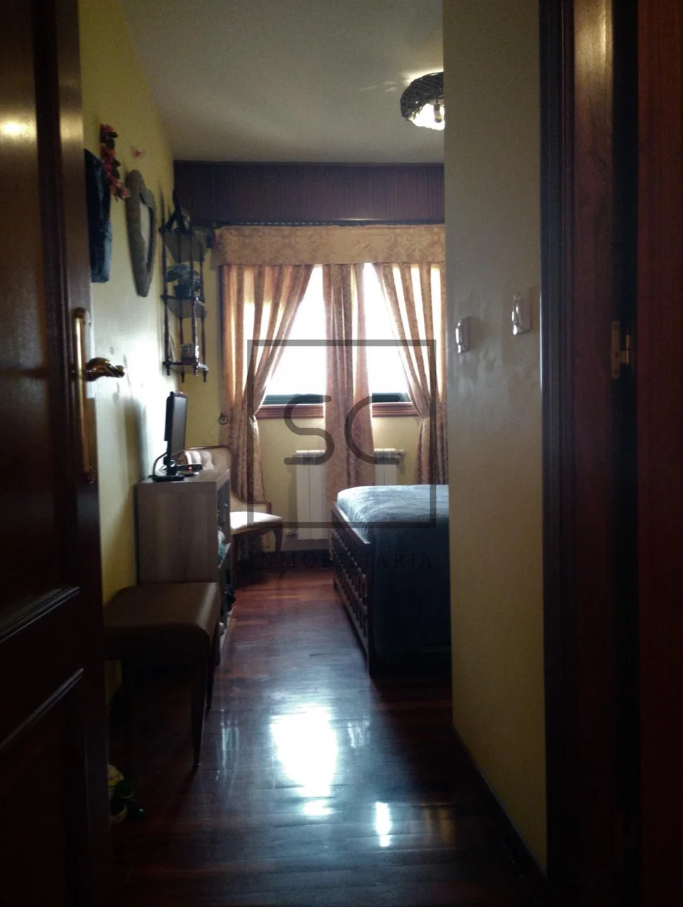 Ático con ascensor y garaje en guísamo, bergondo