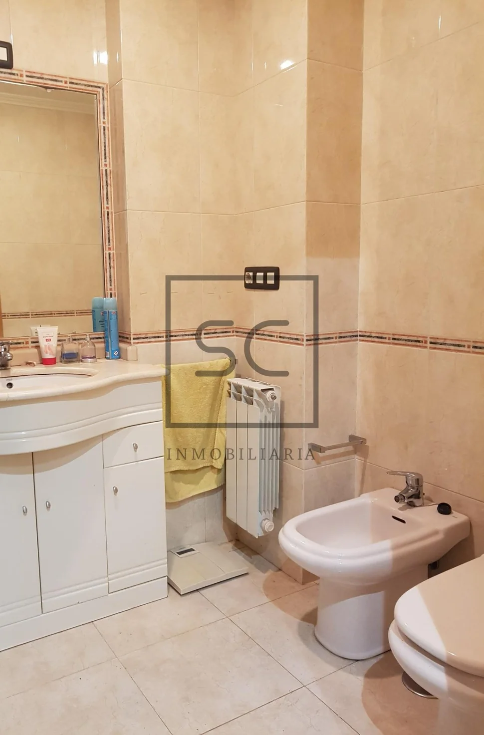 Piso exterior con ascensor en o burgo