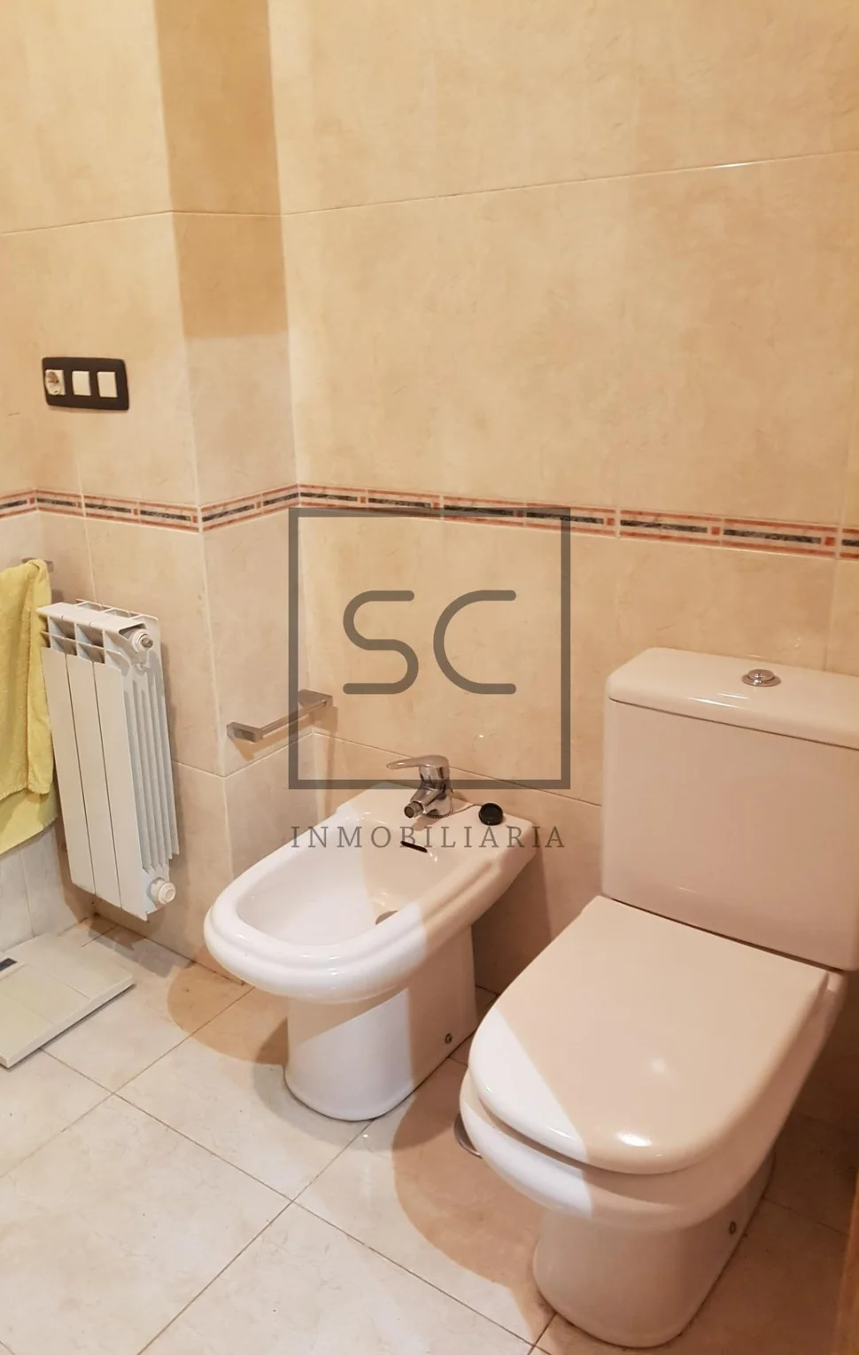 Piso exterior con ascensor en o burgo