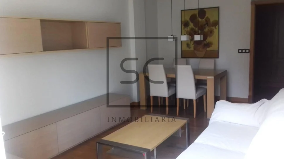 Piso exterior con ascensor en o burgo