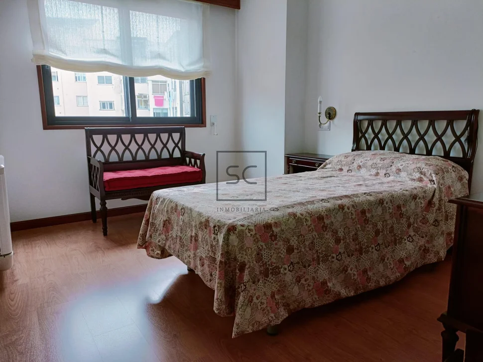 Luminoso piso en porta nova, ferrol